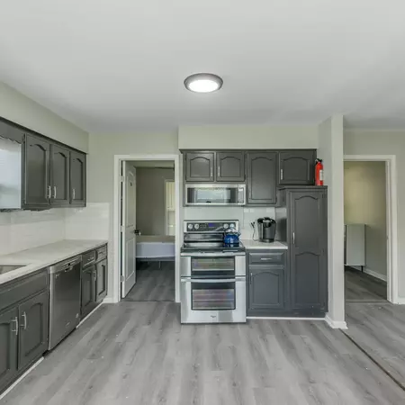 Coliving in Blue Springs - Outer KCMO, Kansas City