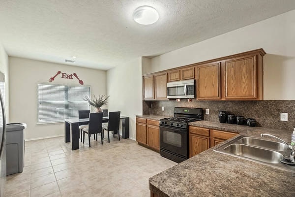 Coliving in Winsdor Park - West Houston, Houston