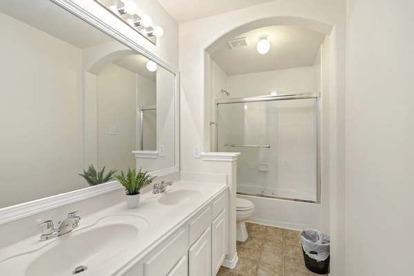Coliving in Winsdor Park - West Houston, Houston