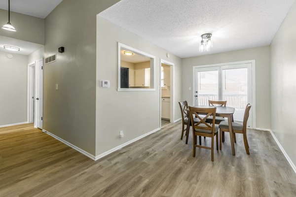 Coliving in Lee's Summit - Outer KCMO, Kansas City
