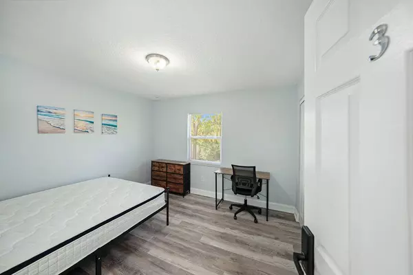 Coliving in Grant Park Tampa - East Tampa, Tampa
