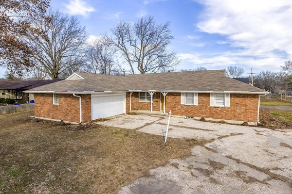Coliving in Raytown - Outer KCMO, Kansas City