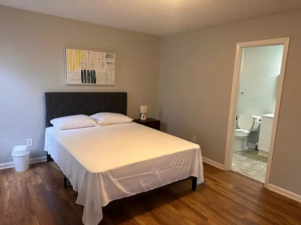 Coliving in Fuquay-Varina - Outer Triangle, Raleigh