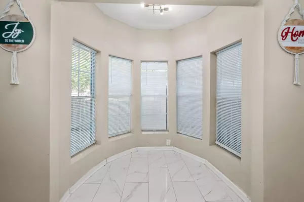 Coliving in Acres Home - Nw Houston, Houston