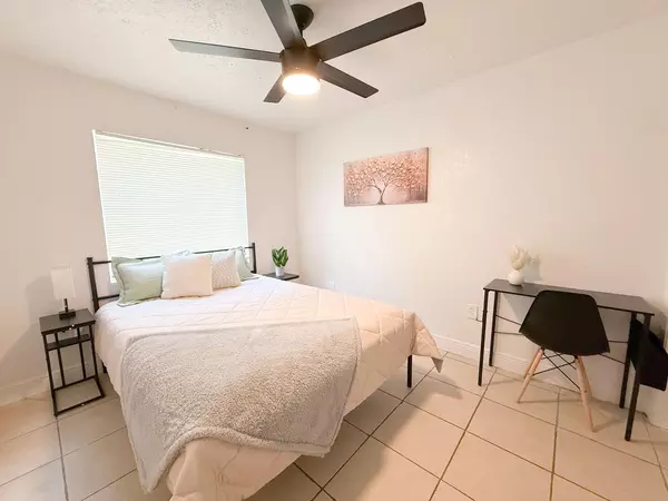 Coliving in Sulphur Springs - North Tampa, Tampa
