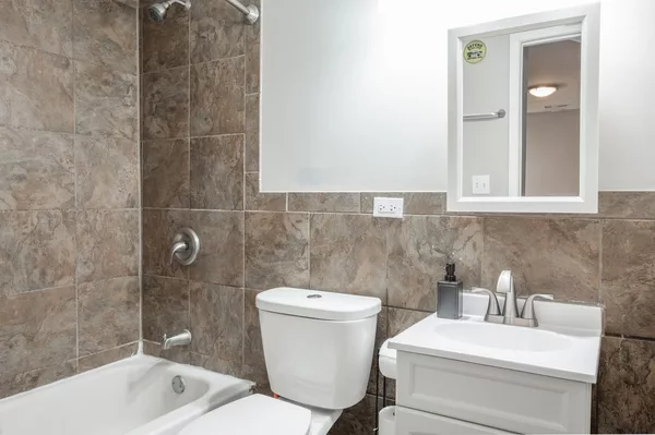 Coliving in Logan Square - North Side, Chicago