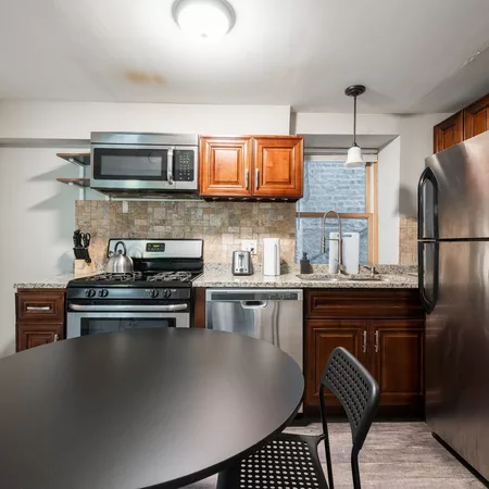 Coliving in Logan Square - North Side, Chicago