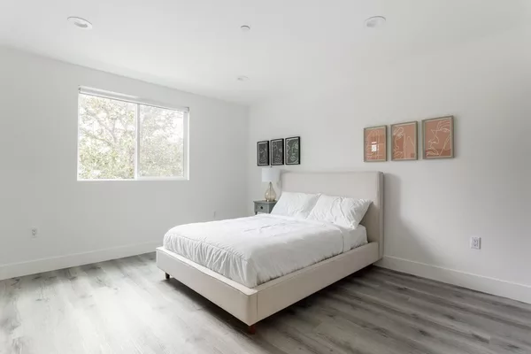 Coliving in North Hollywood - San Fernando Valley, Los Angeles