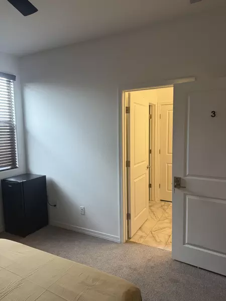 Coliving in Litchfield Park - SW Valley, Phoenix