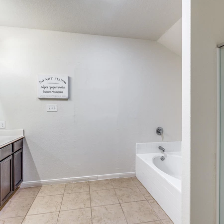 Coliving in New Braunfels - Outer SATX, San Antonio