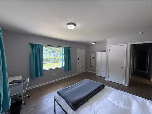 Coliving in Ybor City - Central Tampa, Tampa