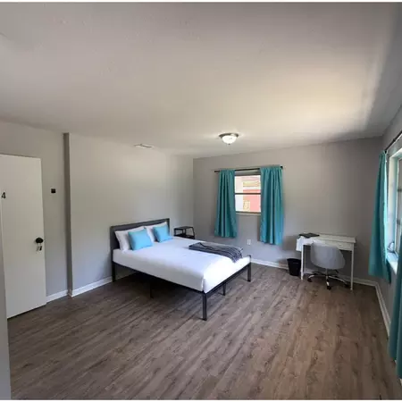 Coliving in Ybor City - Central Tampa, Tampa