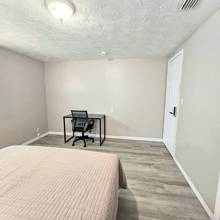 Coliving in Odessa - North Tampa, Tampa