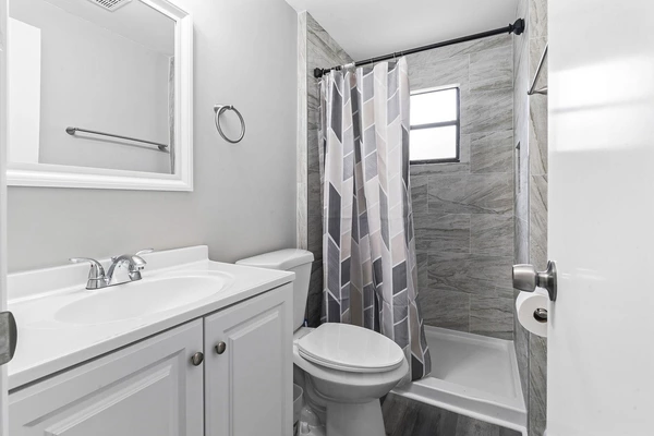 Coliving in Cedar Hills - Westside, Jacksonville