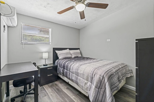 Coliving in Cedar Hills - Westside, Jacksonville