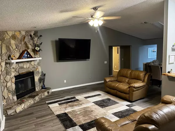 Coliving in Cedar Hills - Westside, Jacksonville