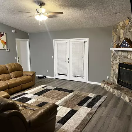 Coliving in Cedar Hills - Westside, Jacksonville