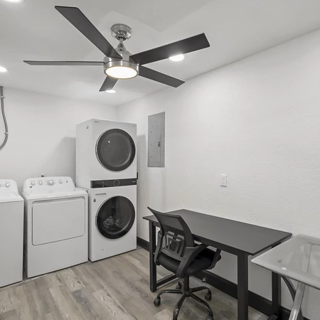 Coliving in Engelwood Park - East Orlando, Orlando