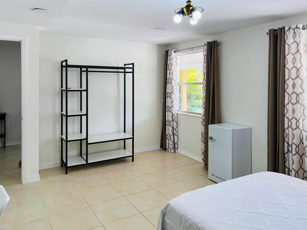 Coliving in Azalea Park - East Orlando, Orlando