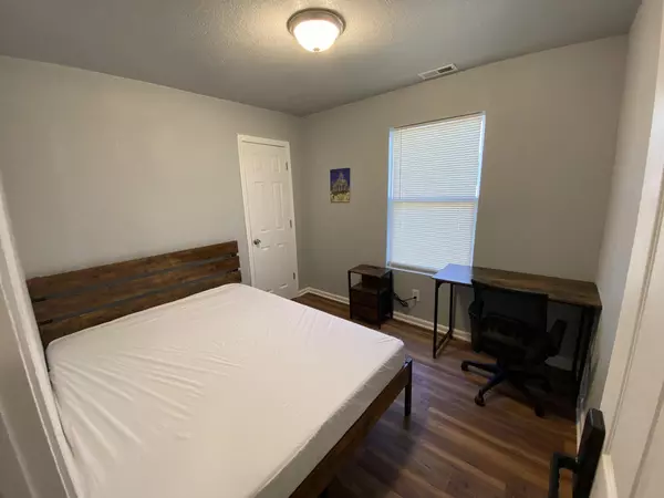 Coliving in Foxtown East - KCMO, Kansas City