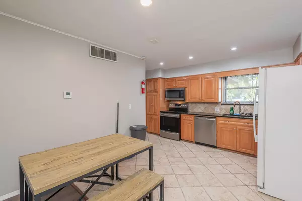 Coliving in DeSoto - Sw Dallas, Dallas