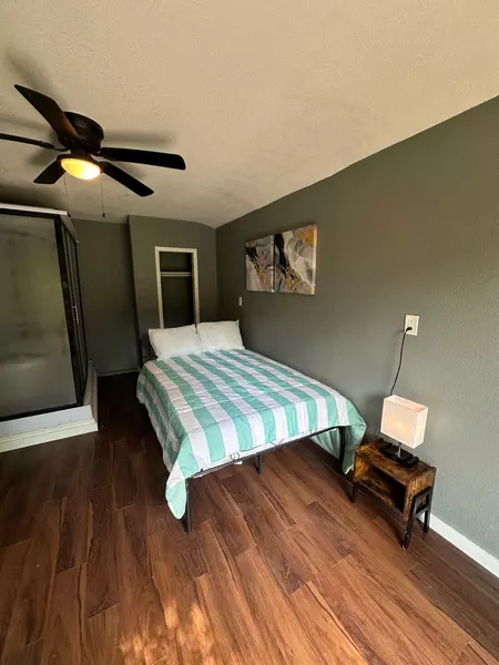 Coliving in Cedar Crest - Se Dallas, Dallas