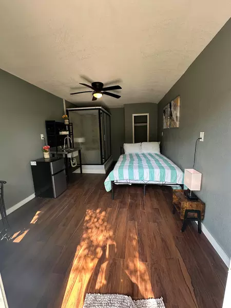 Coliving in Cedar Crest - Se Dallas, Dallas