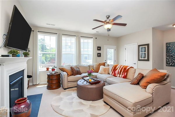 Coliving in Sterling - South Charlotte, Charlotte