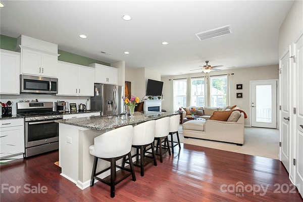 Coliving in Sterling - South Charlotte, Charlotte