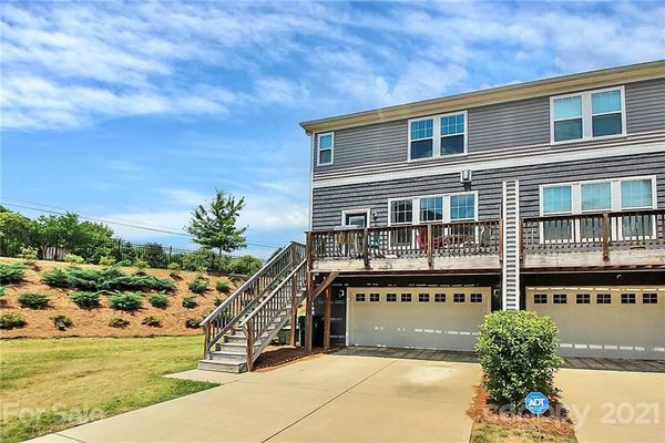 Coliving in Sterling - South Charlotte, Charlotte