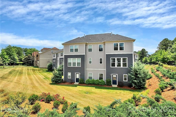 Coliving in Sterling - South Charlotte, Charlotte