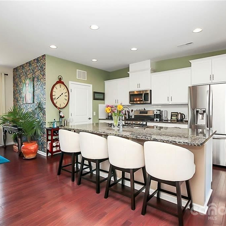 Coliving in Sterling - South Charlotte, Charlotte