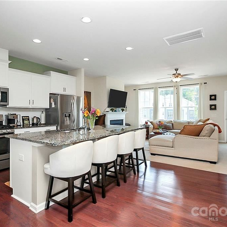 Coliving in Sterling - South Charlotte, Charlotte