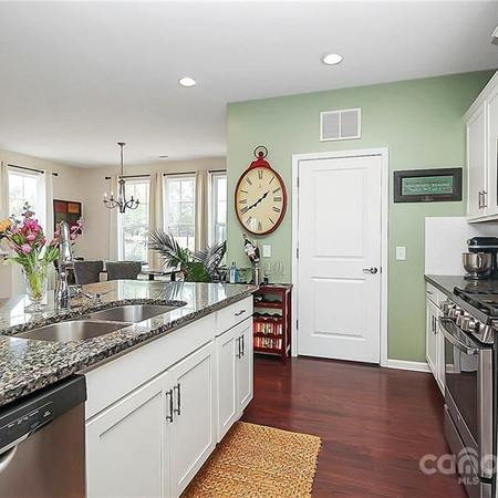 Coliving in Sterling - South Charlotte, Charlotte