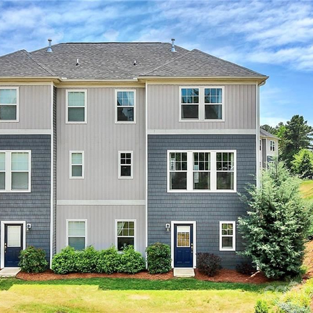 Coliving in Sterling - South Charlotte, Charlotte