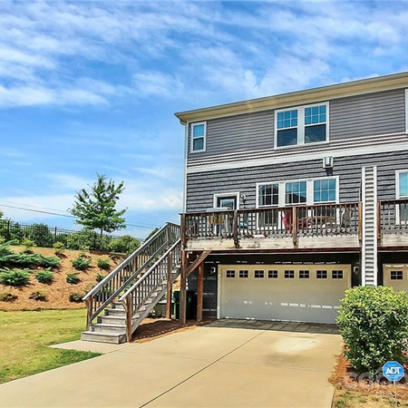 Coliving in Sterling - South Charlotte, Charlotte