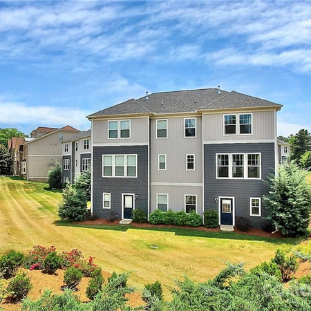 Coliving in Sterling - South Charlotte, Charlotte