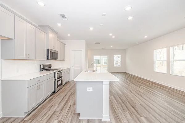 Coliving in Eagle Lake - West Charlotte, Charlotte