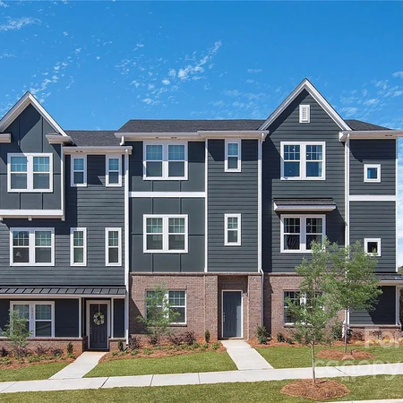 Coliving in Eagle Lake - West Charlotte, Charlotte