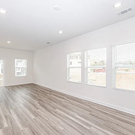 Coliving in Eagle Lake - West Charlotte, Charlotte