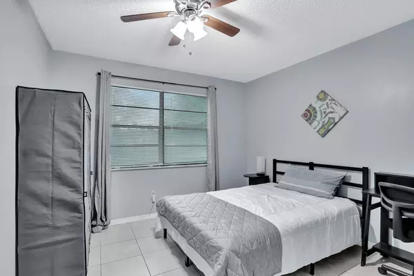 Coliving in Cocoa - Outer Orlando, Orlando
