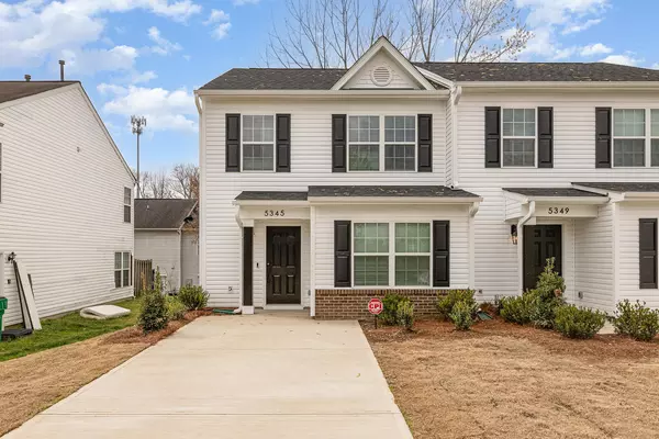 Coliving in Westchester - West Charlotte, Charlotte
