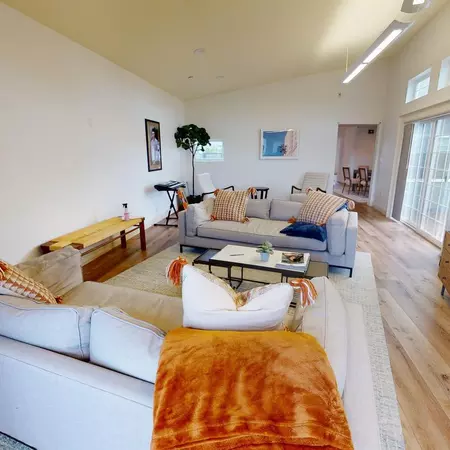 Coliving in East Palo Alto - Peninsula, San Francisco