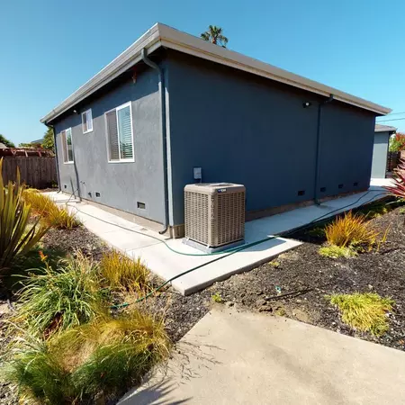 Coliving in East Palo Alto - Peninsula, San Francisco