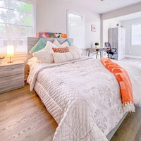 Coliving in College Park JAX - Northside, Jacksonville