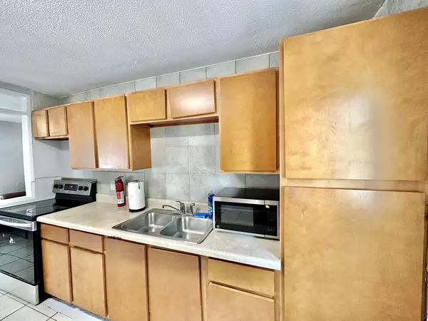 Coliving in University - North Tampa, Tampa
