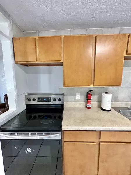 Coliving in University - North Tampa, Tampa