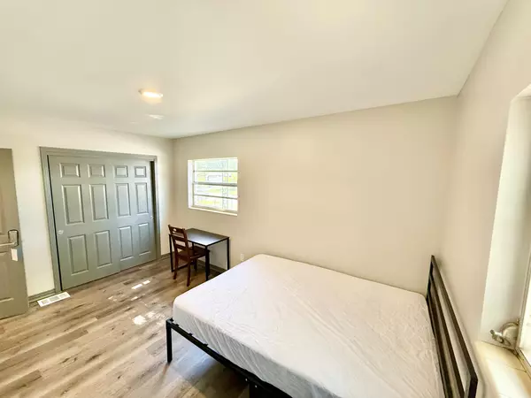 Coliving in University Square - North Tampa, Tampa