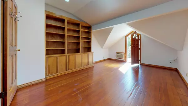 Coliving in Los Feliz - Central Los Angeles, Los Angeles