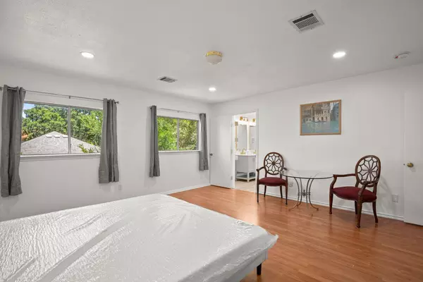 Coliving in Southeast Austin - South Austin, Austin